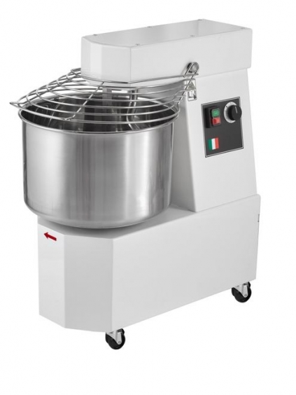 Italian dough mixer outlet