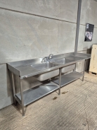 Large Solid Welded Stainless Steel Double Bowl Sink With Double Drainer 2540mm