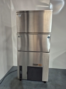 Hoshizaki IM-240NE-HC Self Contained Cube Ice Maker 210kg/24hrs Output / 110kg 