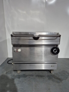 Falcon Chieftain Electric 32L Manual Tilt Bratt Pan